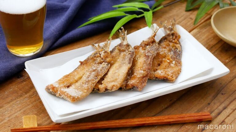 【いわしの唐揚げ】いわしに下味をつけて揚げるシンプルな唐揚げ！香ばしさがやみつき♪｜macaroni（マカロニ）