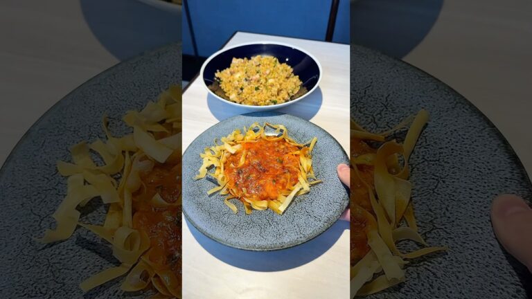 絶品ピリ辛チャーハンとぷりぷりエビチリ🍤