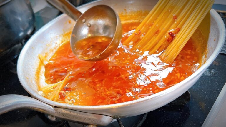 過去一の出来栄え！【究極アラビアータ】トマトペーストで作るワンパンパスタ