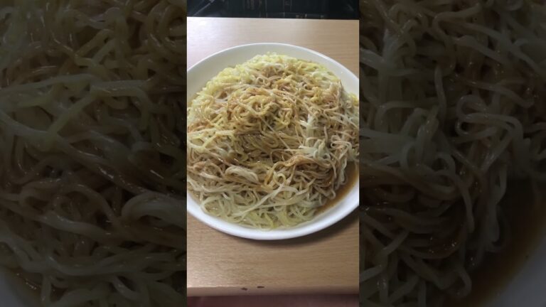 貧困家庭子供部屋おじさんの朝食　ゴマだれ冷やし中華　#子供部屋おじさん #貧困家庭 #貧困 #ごはん #ご飯 #冷やし中華#ゴマだれ#冷麺