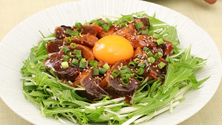 かつおのたたきのユッケ風サラダ