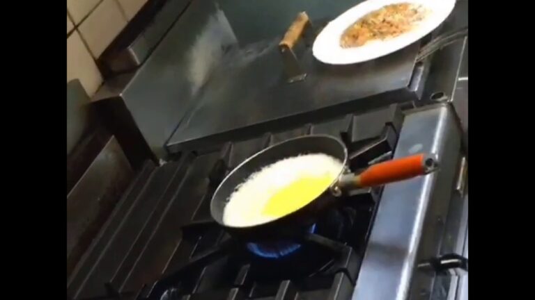 とぅるっとぅるっチーズオムライス