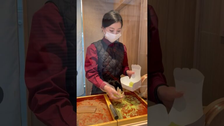 天使のわらびもち天神橋本店 "ちょこミルク🍼🍫".ホンマに美味いです！👧🏻🍼✨. #天使のわらびもち #チョコ #期間限定 #わらびもち #ちょこミルク #限定 #japanesefood