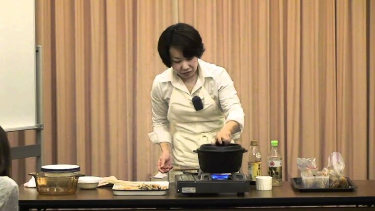 おいしい重ね煮・体験会　その８　ひじきとキャベツの炒め物