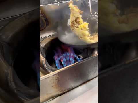 そぼろニラ炒飯　#福はこび #はまにゃん #福岡 #姪浜 #ラーメン屋 #焼飯 #チャーハン