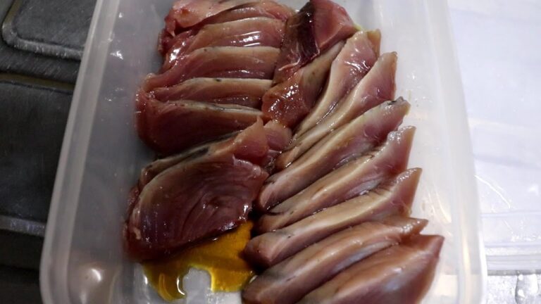 かつおの漬け丼