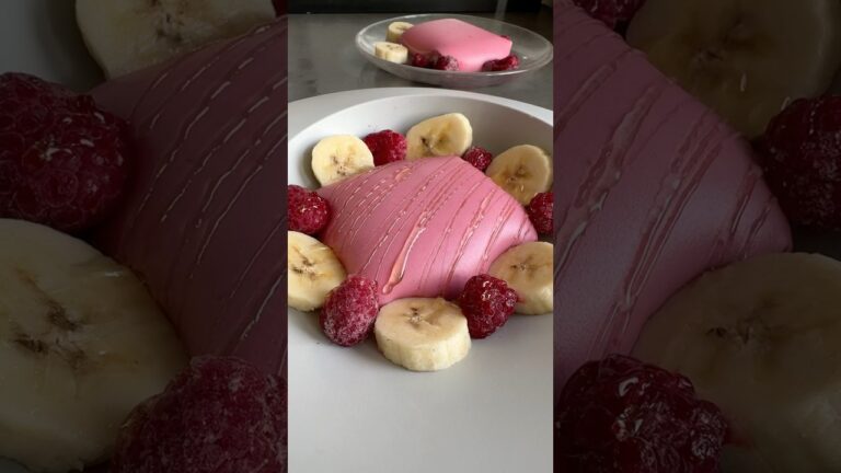 SNSで話題のダイエット中でも食べられるラズベリーバナナクレープ作った結果ww #shorts