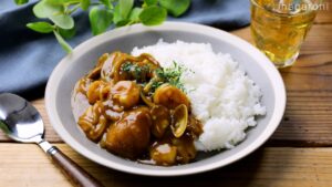 【あさりとえびのシーフードカレー】魚介の旨味たっぷり！食べ応え抜群のひと皿♪