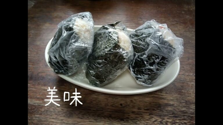 @梅おかか、粒みそのおにぎり🍙