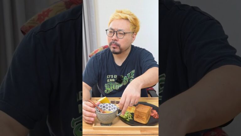 夫の朝食に一本10,000円のバナナを出してみた！ #shorts
