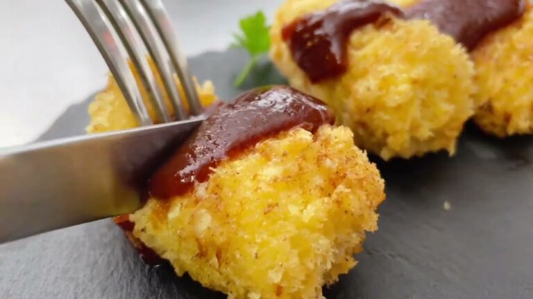 「エビクリームコロッケ」と「クリームコロッケのホットサンド」の作り方・レシピ｜自家製ホワイトソースでクリームコロッケ