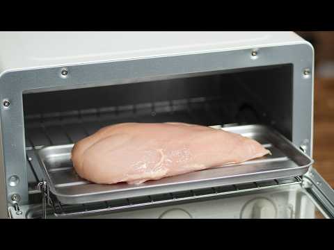 【茹でるな】鶏むね肉はトースターで焼いてください。マヨネーズを塗って放置するだけで、ジューシーな「焼きサラダチキン」になります。