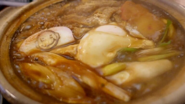 うどん通も唸る名店！『みのや』の「味噌煮込みうどん」密着取材　愛知県豊山（字幕付き）