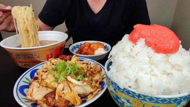 【めしが旨けりゃそれでいい】ホルモンのキャベツ炒めと中華そばが放つ飯テロの破壊力