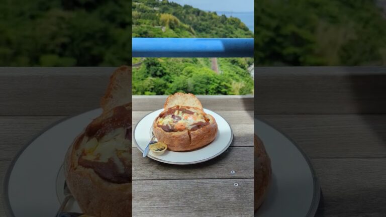 サドルバッグカフェさんのパンケースに入ったシーフードカレー