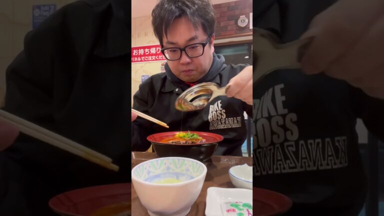 【石川県 金沢市】すき家！まぐろユッケ丼！俺は玉子の白身は味噌汁に入れて玉子味噌汁として嗜む！もちろん、追加で牛丼に牛カルビ！ #大食い #早食い #社長