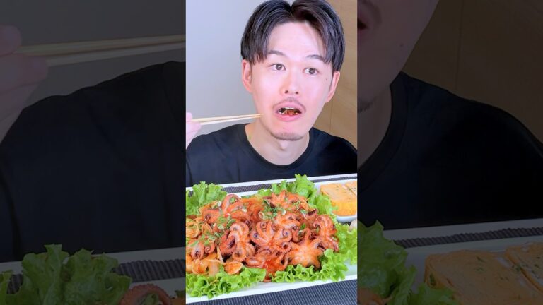 Mukbang ASMR イイダコキムチ炒め🐙Spicy Baby Octopus Eating #mukbang #asmr #food #shorts