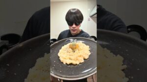 【5分で悪魔的キノコチーズリゾット】 #料理 #チーズリゾット#リゾット