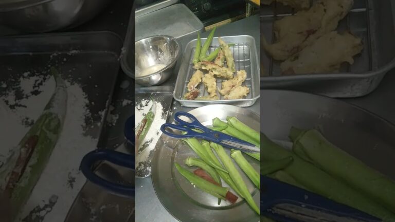 【沖縄グルメ】  天ぷら、オクラに沖縄ポークランチョンミートを挟んで揚げました 、弁当屋、Vlog、｜ Japanese  food