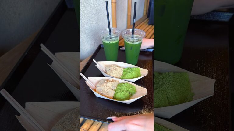 京都で1番おいしい抹茶わらび餅と濃厚みたらし団子🍵どちらも注文してから作りたてを提供してくれる！ #京都グルメ