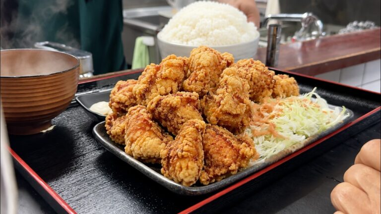 【東京】７５０g特大ご飯を完食！働く男たちが通う異常繁盛デカ盛り食堂に密着｜Japanese Big Meal