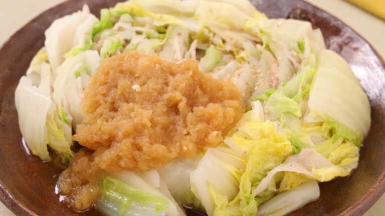 蒸し豚肉と白菜のおろし玉ねぎソース