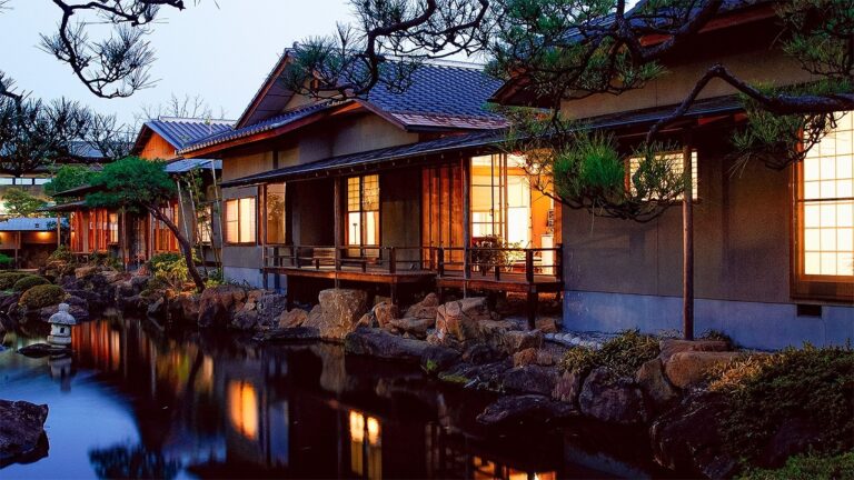 2 Nights at a Japanese Onsen Ryokan Where Royalty Stayed | Tokiwa Hotel